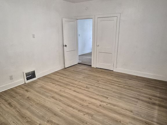 3rd image of 730 Indiana Ave #1