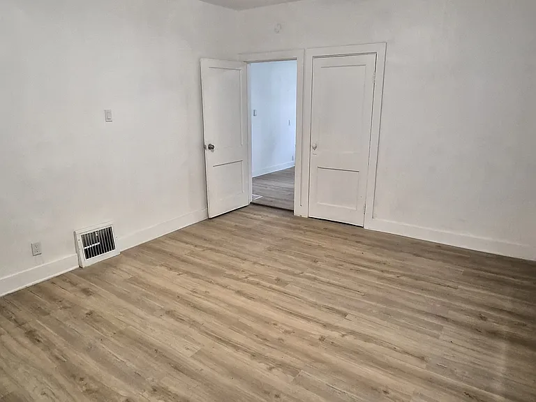 730 Indiana Ave #1 — Photo 3
