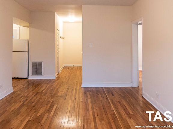 5th image of 3529.5 N Broadway St #3W