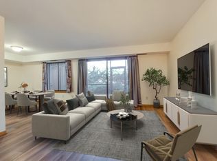 2829 Century Harbor Rd APT 2, Middleton, WI 53562