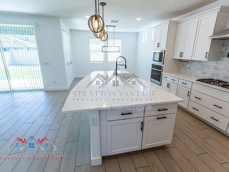 15075 W McKinley St — Photo 25
