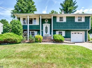 1459 Redwood Dr, Piscataway, NJ