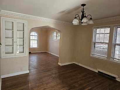 1st image of 819 S 60th St #1