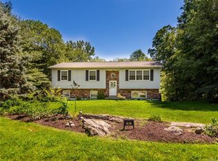 11 Daniel Sabia Dr, Wappingers Falls, NY 12590