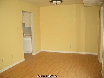 4th image of 329 Clay St