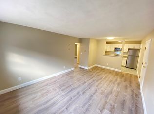 280 Grove St APT 1, Auburndale, MA 02466