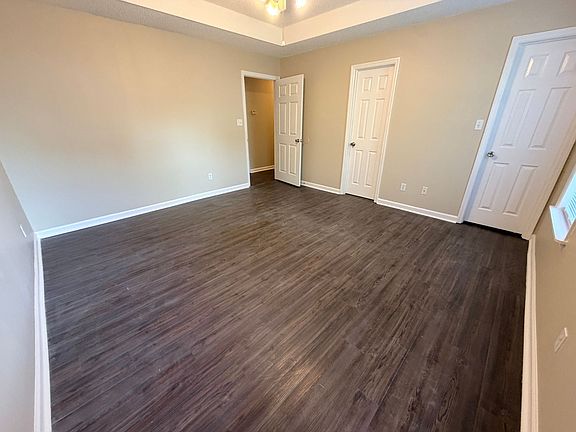5th image of 4104 Bridle Ridge Dr