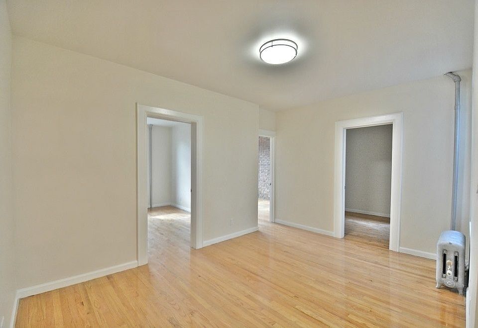 1st image of 249 13th St APT 15