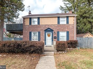 1029 Lamb Rd, Secane, PA 19018