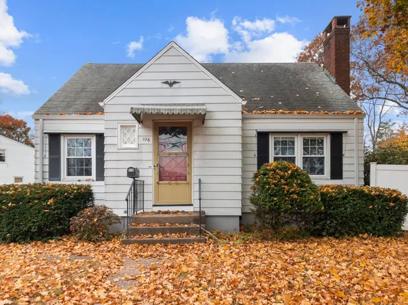 576 Middle Turnpike West, Manchester, CT 06040