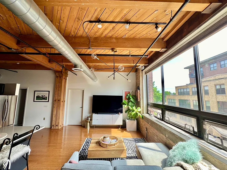 234 E Reservoir Ave #303 — Photo 14