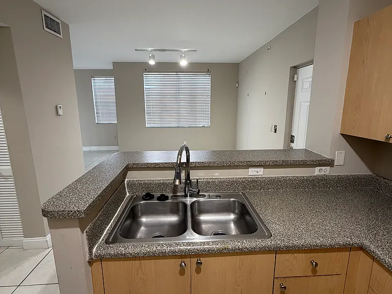 2440 E Preserve Way #207 — Photo 21