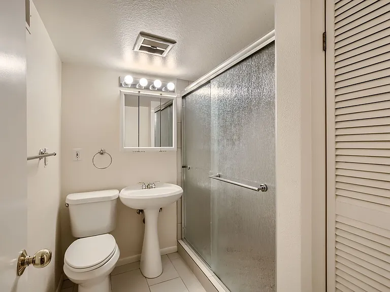 1538 Chambers Dr — Photo 13