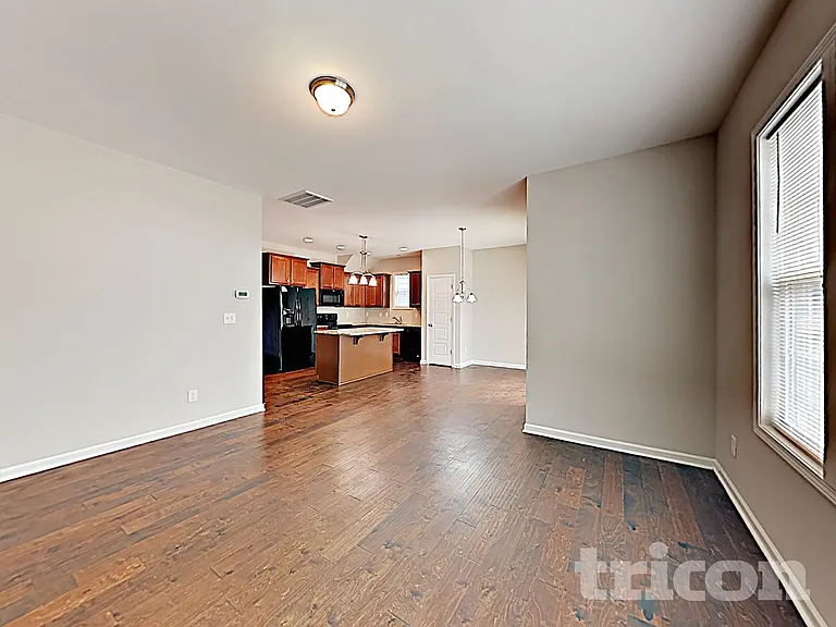 32 Balboa Pkwy — Photo 3