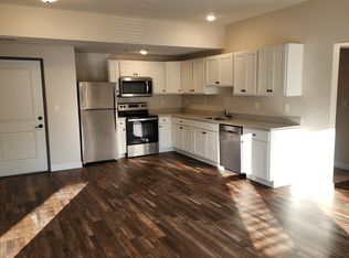 1176 Devils Glen Rd #211, Bettendorf, IA 52722