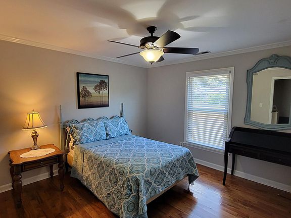 4th image of 485 Marion Dr