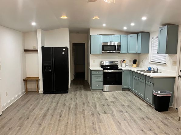 415 Omega St