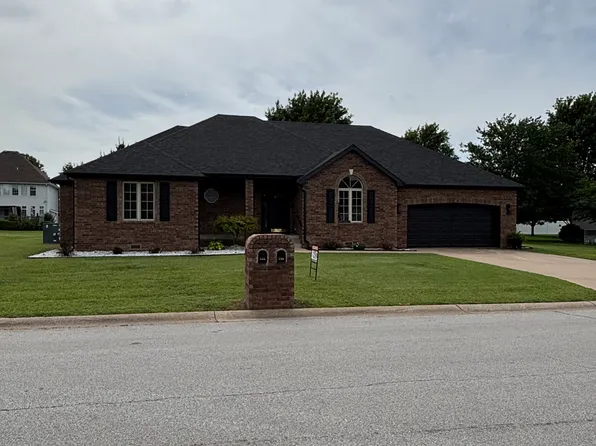 706 W Briarbrook Ln, Carl Junction, MO 64834