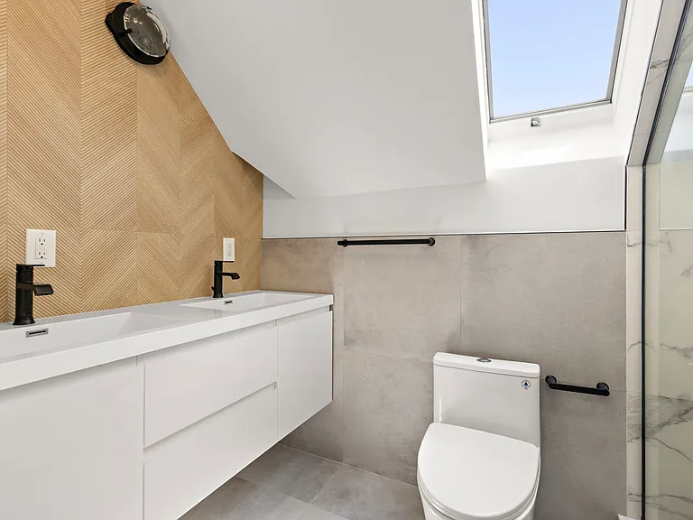 140 Shippen St #3 — Photo 11