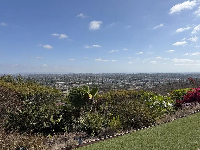 4140 W Arrieta Cir #B — Photo 2