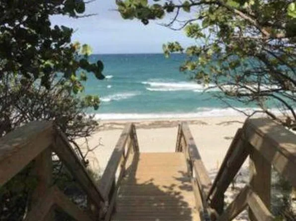 208 Seabreeze Cir, Jupiter, FL 33477