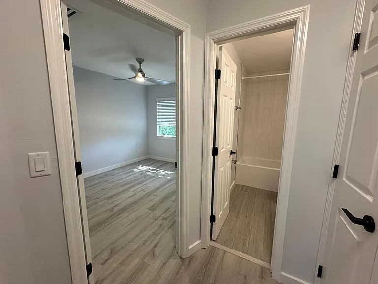 2531 Waters Edge Dr — Photo 31