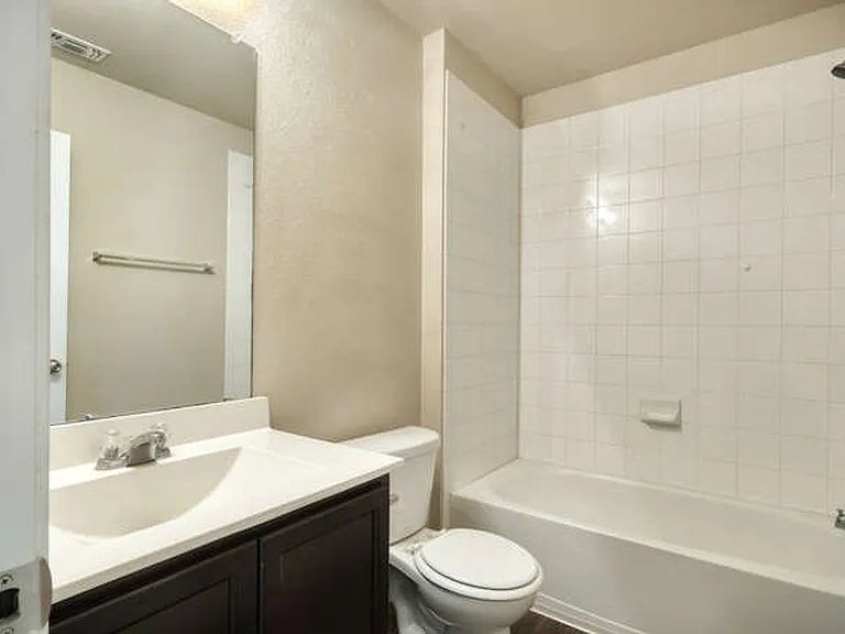 232 Voss — Photo 12