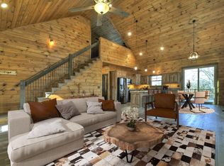 250 Wolf Creek Mountain Rd, Mineral Bluff, GA 30559