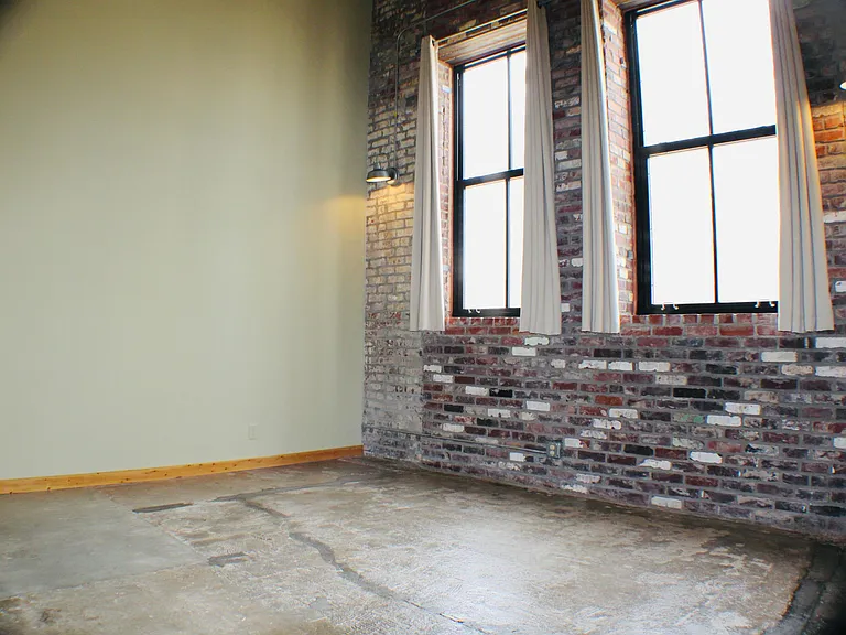 724 S Main Ave #17 — Photo 6