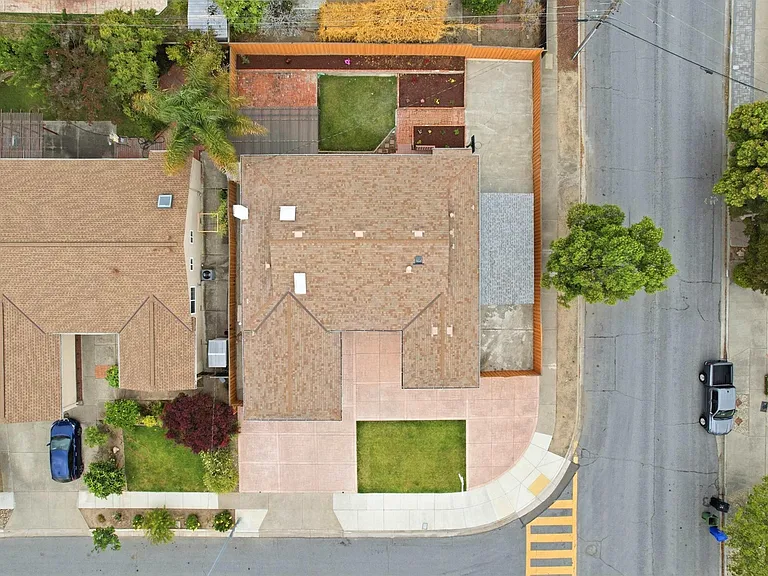 4201 Torres Ave — Photo 2