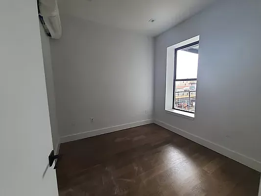 Rented by Rennit Inc. | media 4