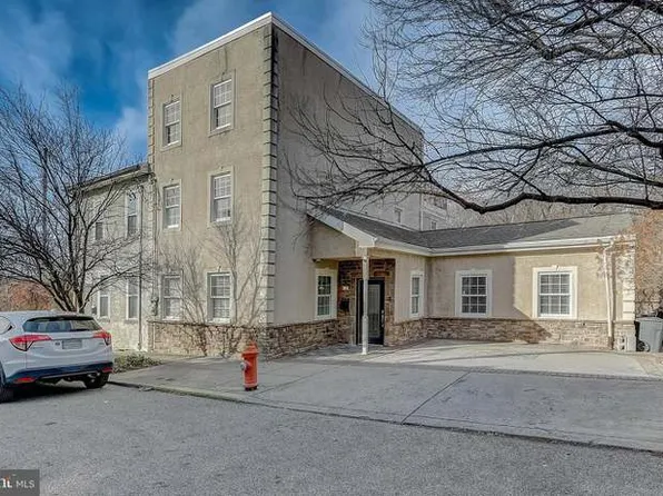 240 Gates St, Philadelphia, PA 19127