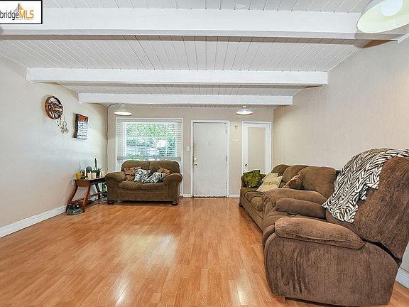 5th image of 2829 Garrow Dr