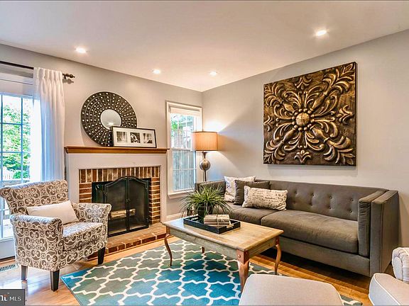 5th image of 2544B S Arlington Mill Dr #2
