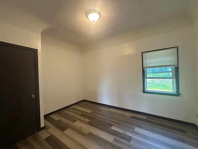 8807 E 47th St — Photo 16