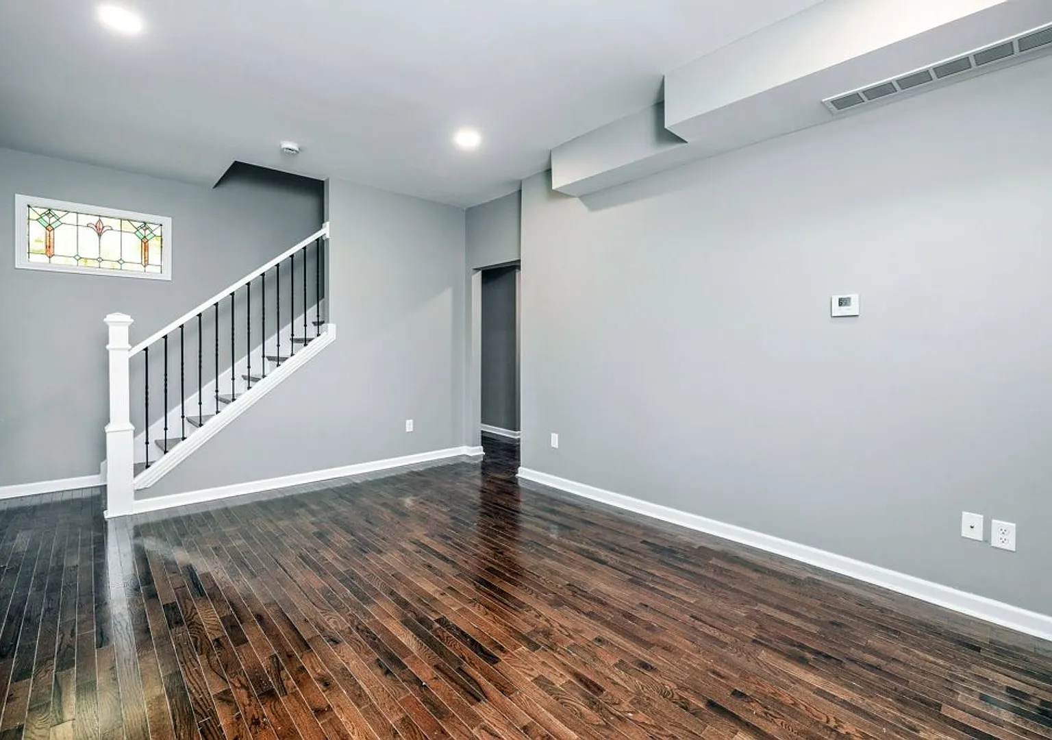 Single Family House! Just Renovated! Central To Ohio State Campus — Photo 3