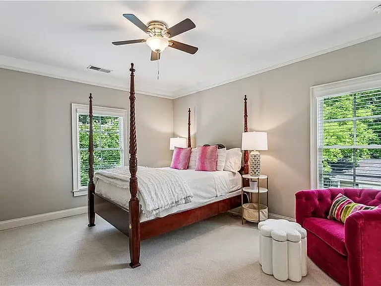 2115 Howell Mill Rd NW — Photo 43