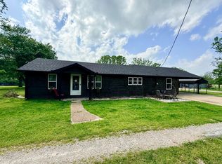 613 Hall Ave, Ava, MO 65608