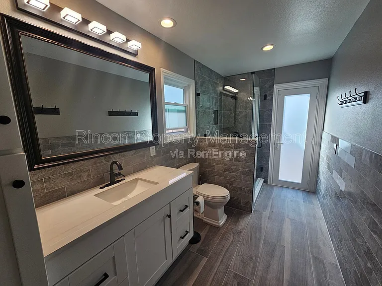 4926 Island View St — Photo 11
