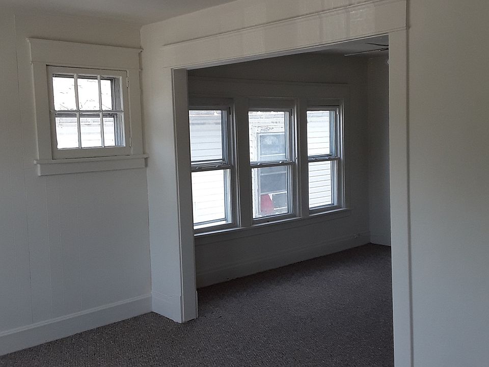 1st image of 1308 Kensington Ave #1ST
