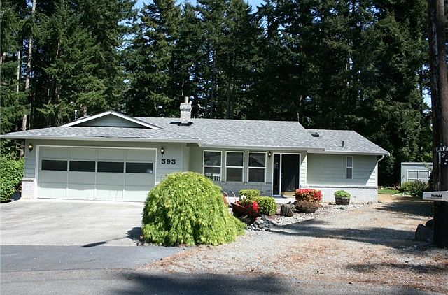 1st image of 393 Lorna Ln