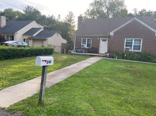 245 Possum Hollow Rd, Monroe Township, NJ 08831