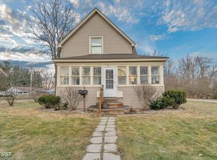 310 N Cedar St, Imlay City, MI 48444