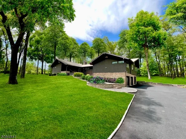 25 Openaki Rd, Randolph Twp., NJ 07869