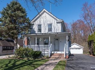 14 Concord Ave FLOOR 2, Glen Rock, NJ 07452