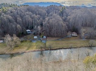 8 and 9 Haven Ridge Road, Lansing, NC 28643