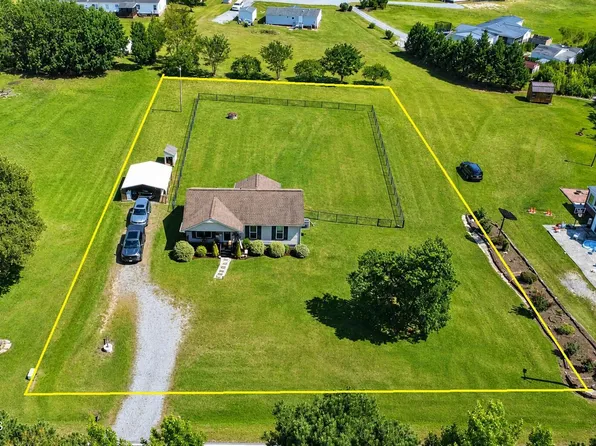 101 Stephenson Rd, Benson, NC 27504