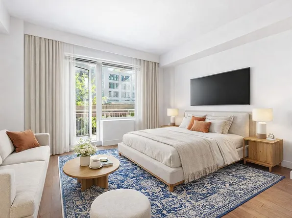 44-27 Purves St #4E, Long Island City, NY 11101