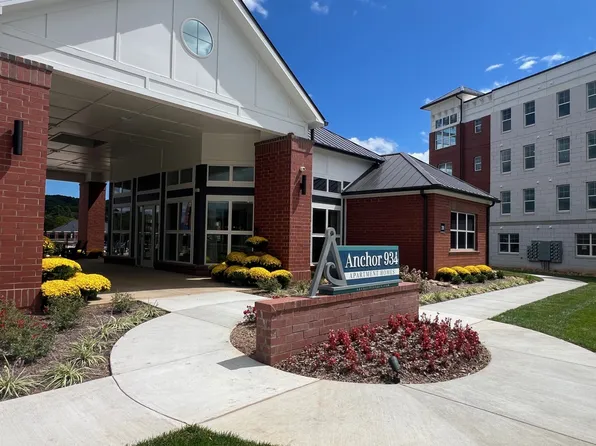 Anchor 934 Apartments