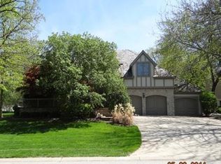 12313 Granada Rd, Leawood, KS 66209